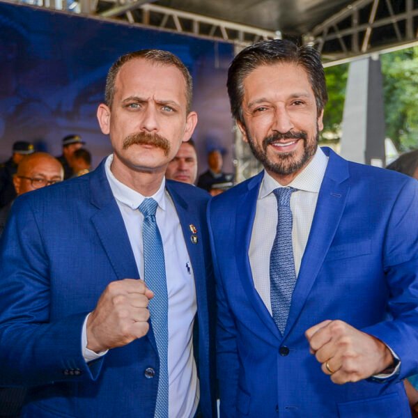 20250221 formação de 500 novos GCMs ao lado do Prefeito R Nunes